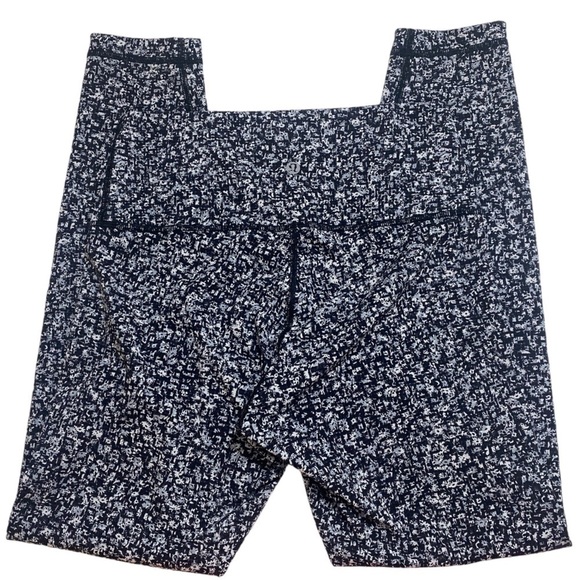 Lululemon - Wunder Under Hi-Rise 7/8 Tight (Full-On Luxtreme) - Picture 9 of 9